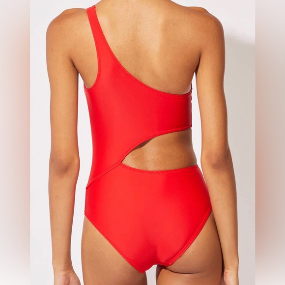 Solid & Striped's Claudia one-piece reversible swimsuit - Picture 10 of 10